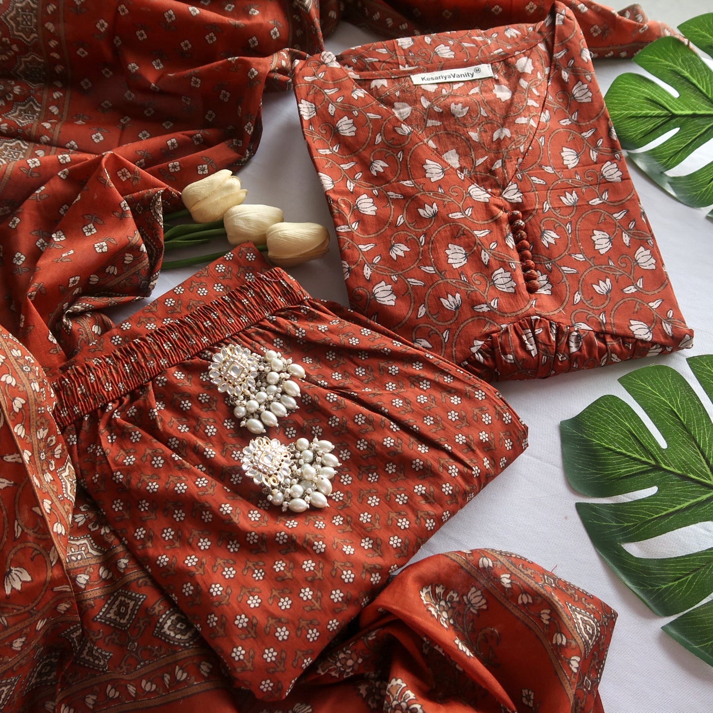 Wrapped in warmth Suit - Neer 1.0