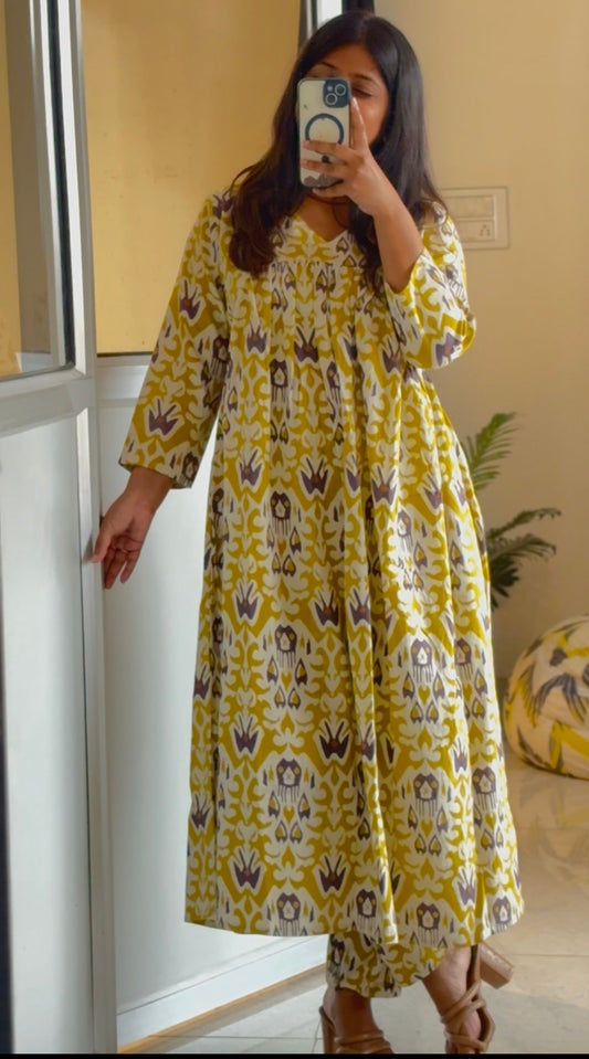 Symphony Bloom Suit Set